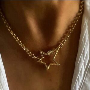 Statement star necklace N697